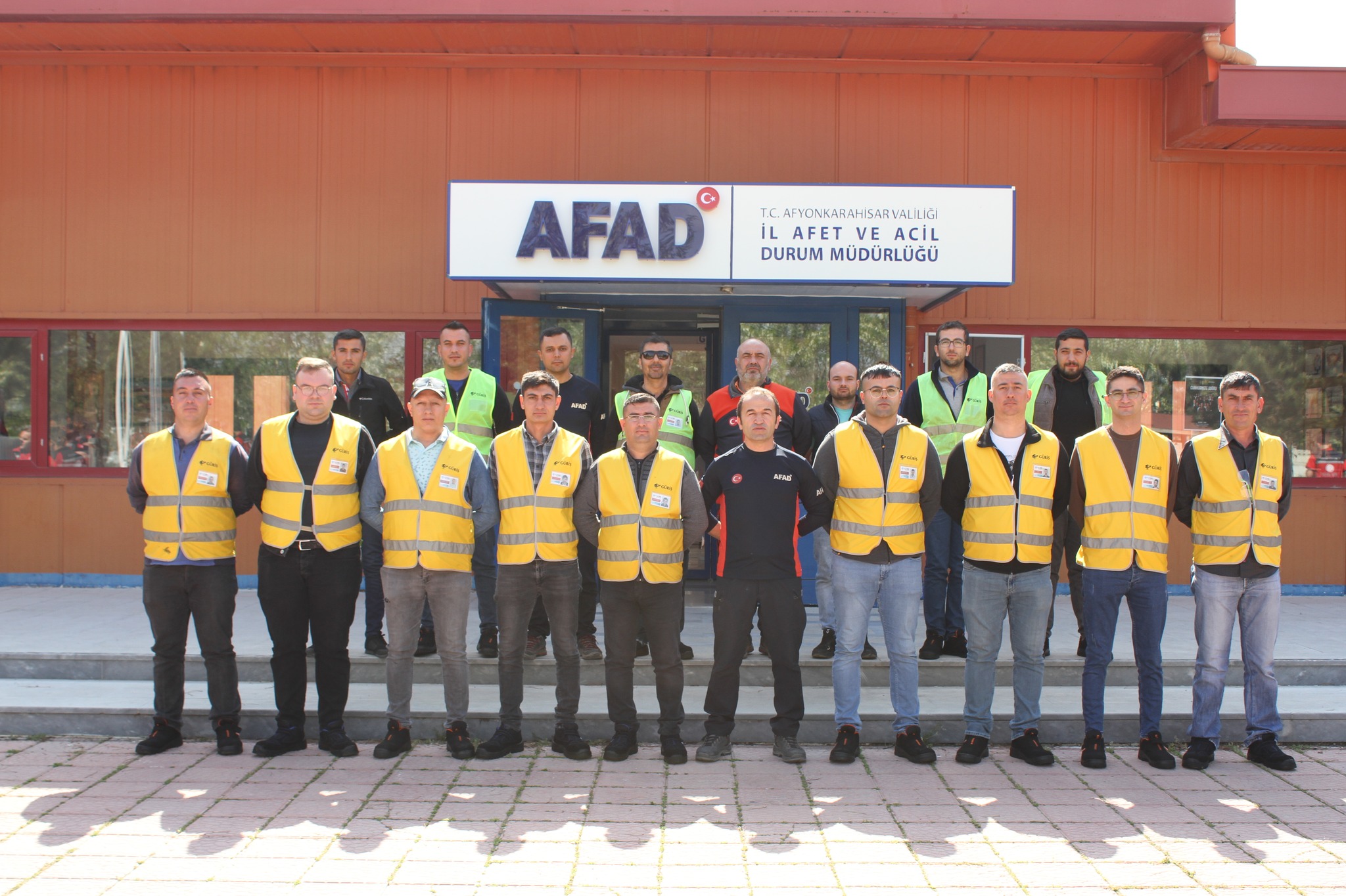Cumhuriyetimizin 100. Yılında AFAD 100 Bin Arama Kurtarma Personeli Yetiştiriyor