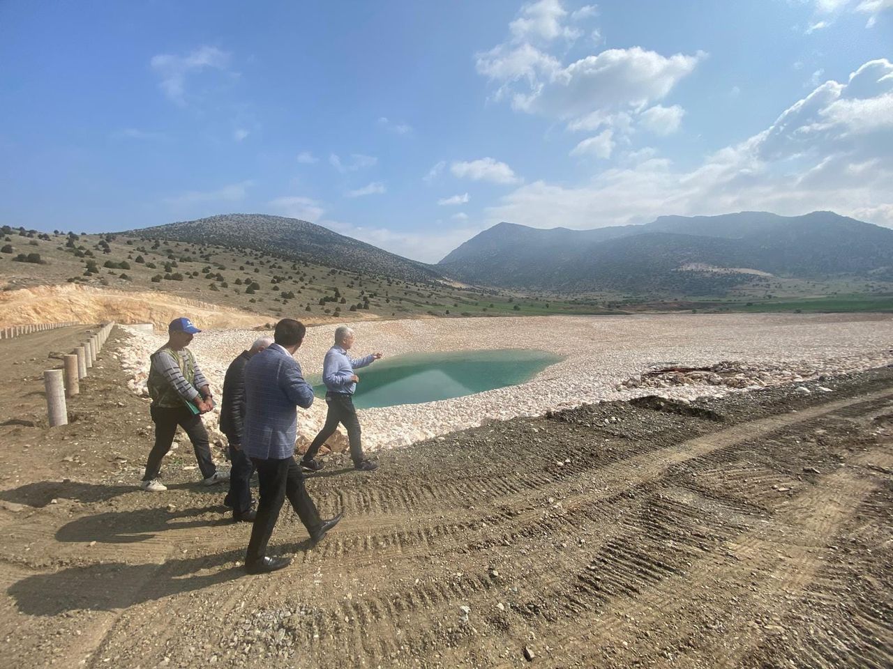 Bölge Müdürü Osman Erkan, Gölet İnşaatını İnceledi