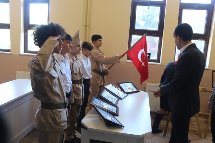 18 Mart Çanakkale Zaferi Ve Şehitleri Anma Günü Programı Düzenlendi;