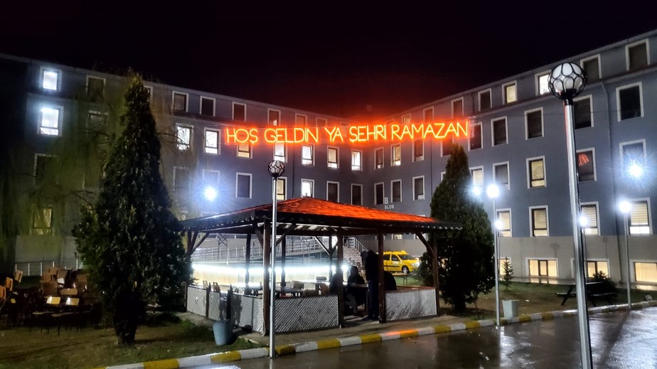 Depremzedelerin Kaldığı Yurtlar Ramazan Ayına Hazır