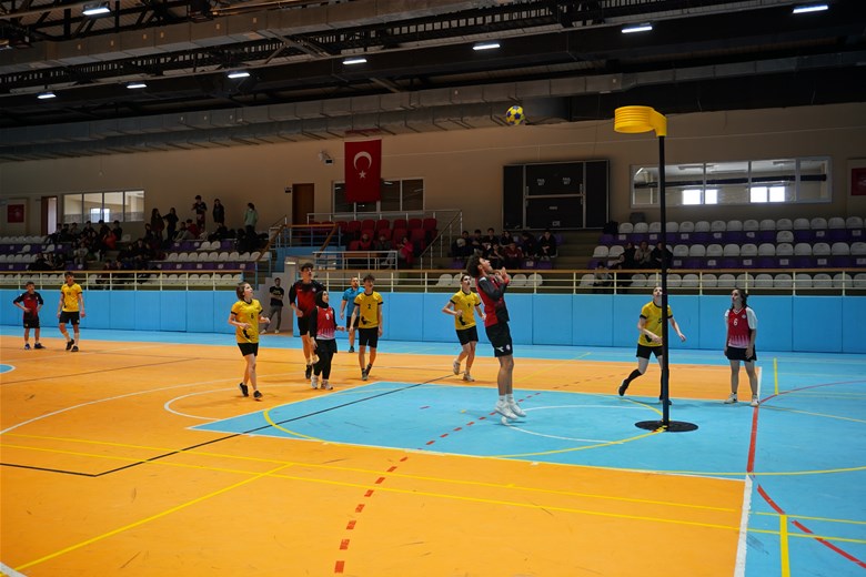 Korfbol MÃ¼sabakalarÄ±nda Dereceye Giren TakÄ±mlar KupalarÄ±nÄ± AldÄ±!