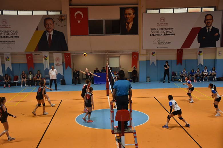 İşitme Engelliler Voleybol Şampiyonası Afyon’da Başladı!