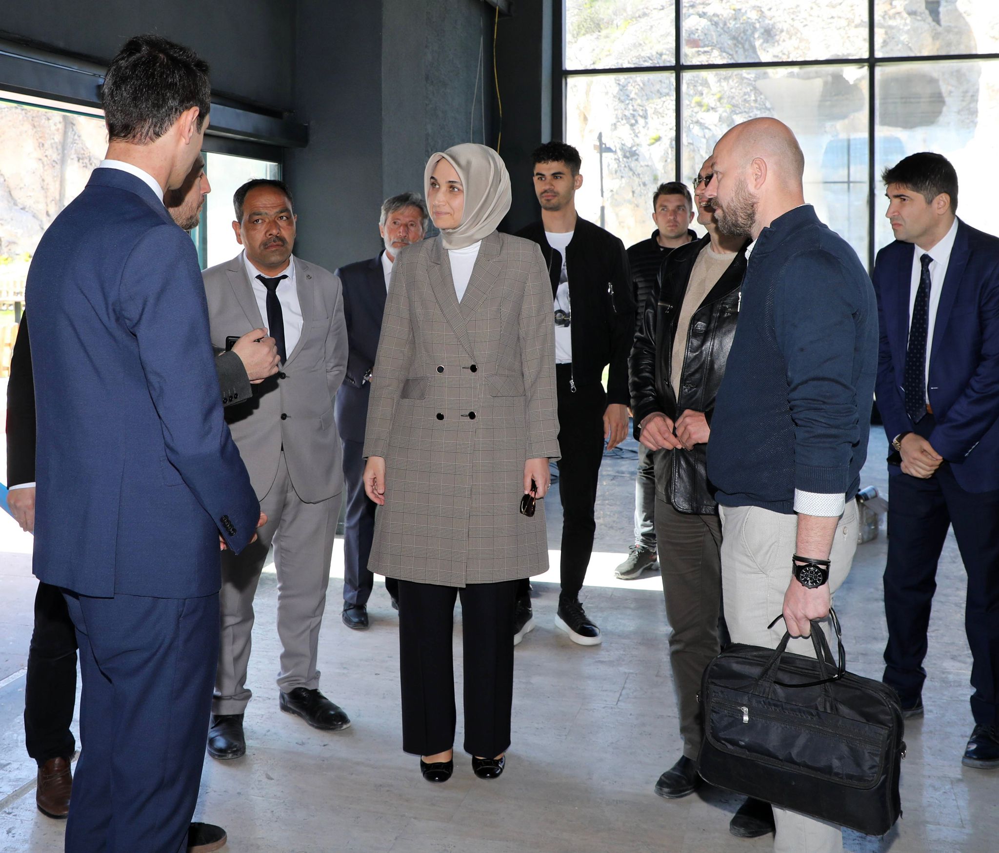 Afyon Valisi Kübra Güran Yoğun Mesaiye Başladı