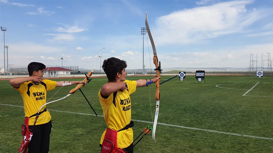 Afyon'da Okullar Arası Okçuluk Yarışmaları Tamamlandı