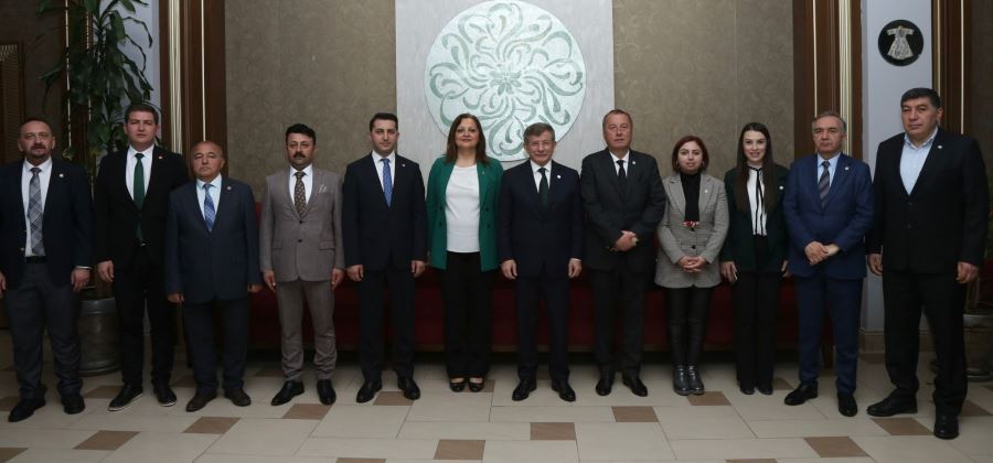 Ahmet Davutoğlu, Afyonkarahisar'da Millet İttifakı'nın Beraberliğini Vurguladı