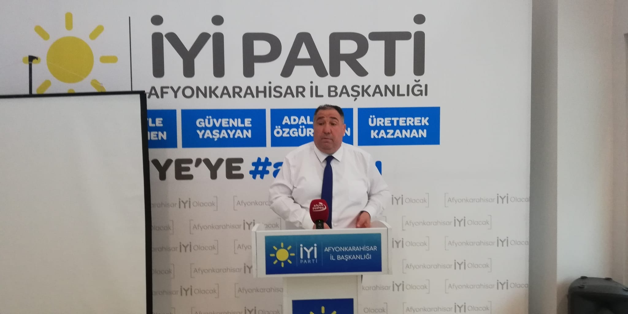 İYİ Parti'ye Karalama Kampanyası!