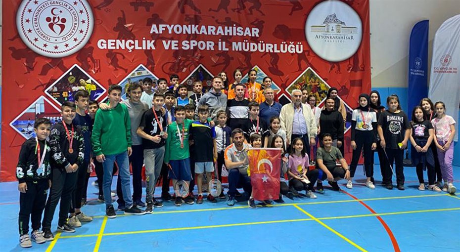 Cumhuriyetin 100. yılında badminton şenliği!