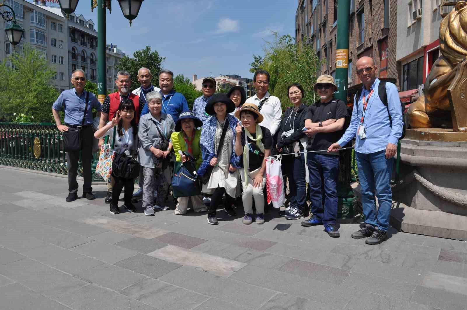 Japon turistler Eskişehir'i çok beğendi