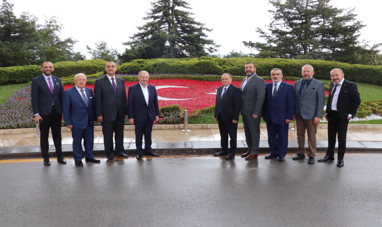 ATSO Yöneticileri Anıtkabir'de Törene Katıldı.