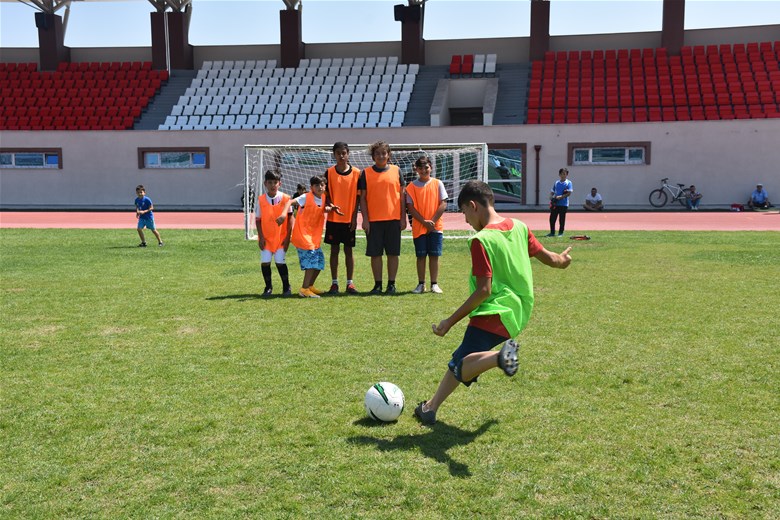 Afyonkarahisar'da 24 Branşta Ücretsiz Spor Kursları Başvuruları Başladı.