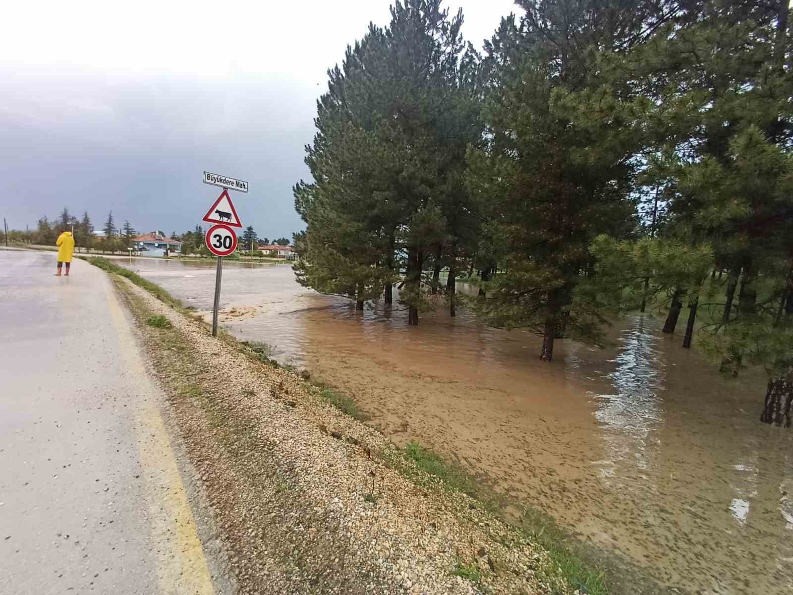 Eskişehir'de Büyükdere Mahallesi'nde Sel Felaketi!