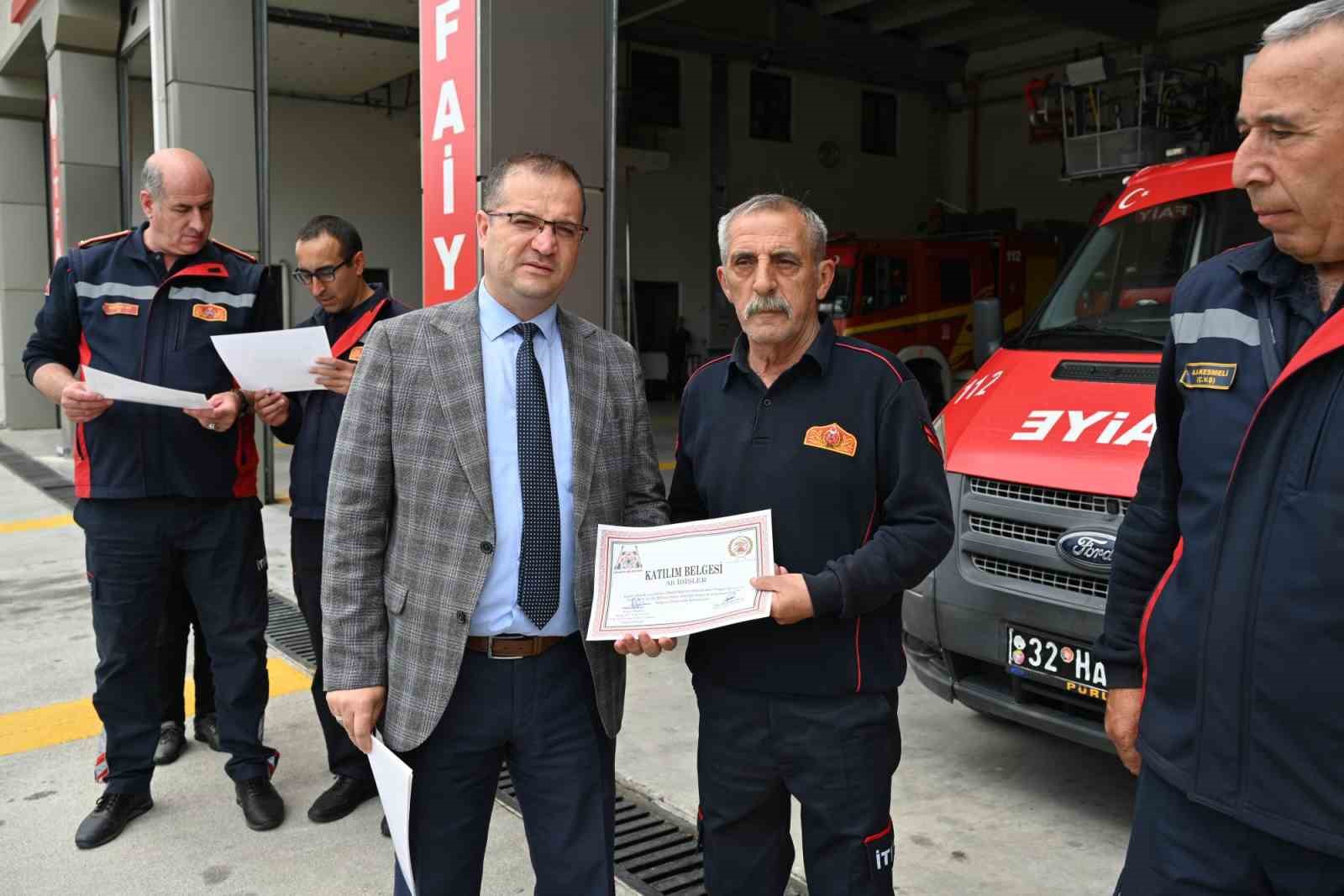 Isparta'da İtfaiyecilik ve Yangın Güvenliği Bölümü Öğrencileri Mesleğe Hazır!