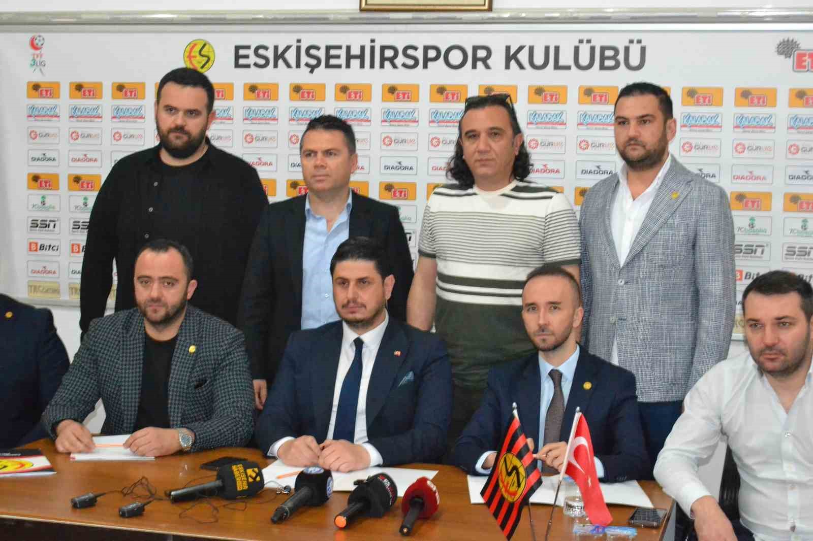 Eskişehirspor Başkanı Erkan Koca, küme düşmenin kaldırılmasını bekliyor