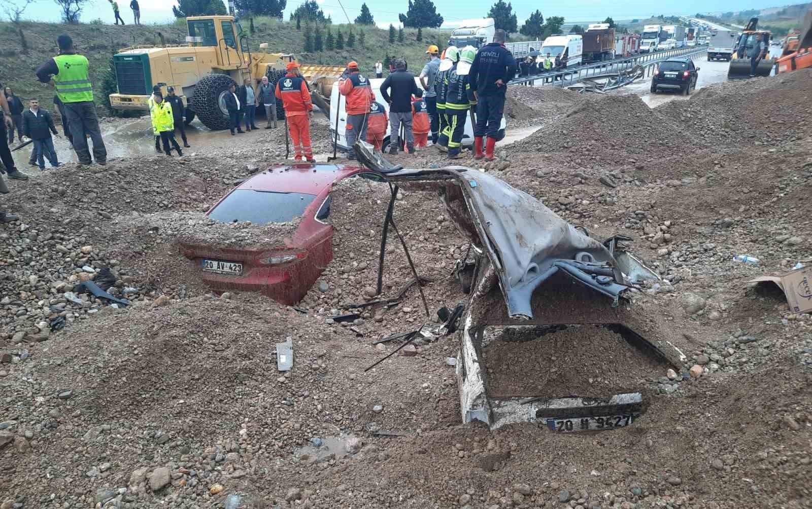 Afyonkarahisar'daki Heyelan Faciasında Ölü ve Yaralıların İsimleri Belli Oldu