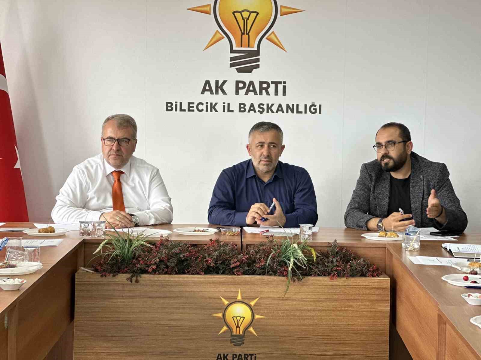 AK Parti Bilecik İl Başkanı Yıldırım, Seçim Hedefleri İçin Toplantılar Gerçekleştirdi