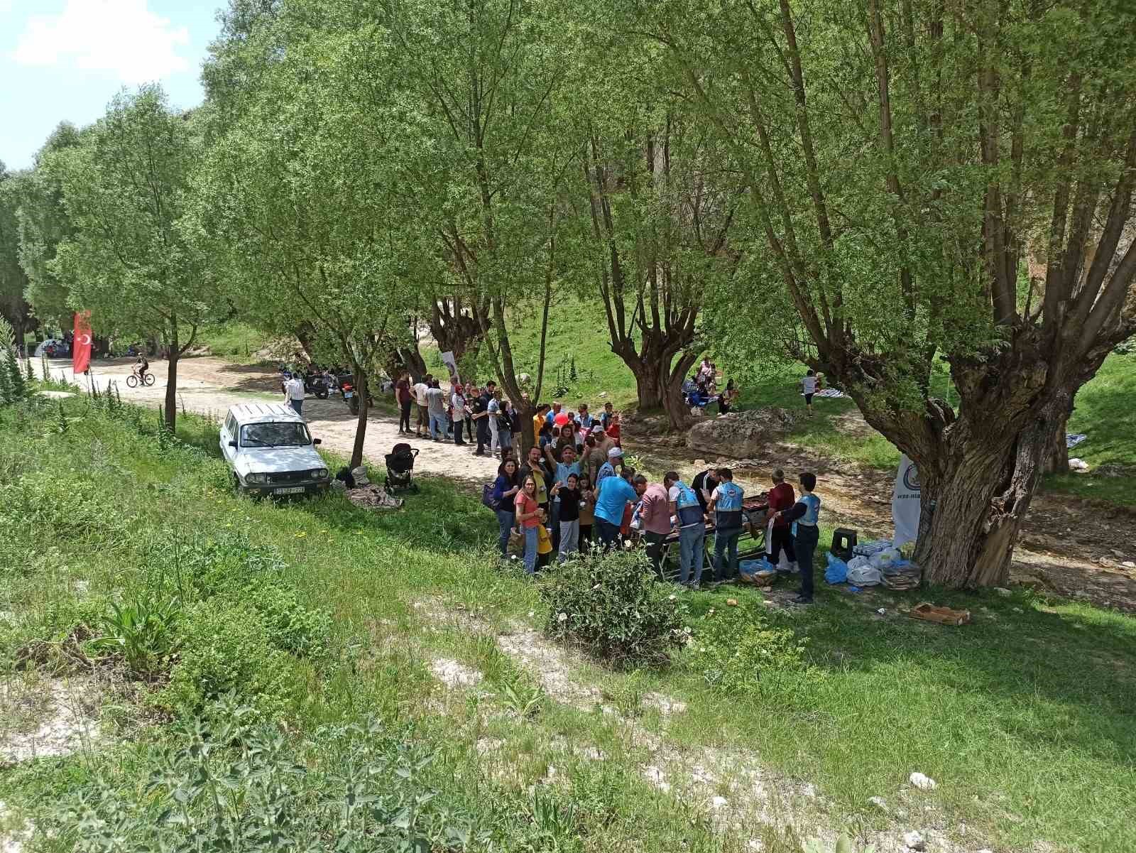 TOÇ Bir-Sen, Ayazini Köyü'nde Bahar Şenliği Düzenledi