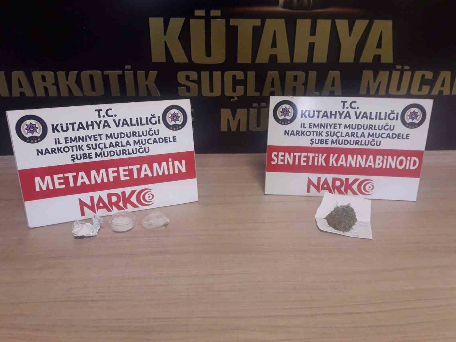 Kütahya'da Uyuşturucu Operasyonu: 2 Farklı Madde Ele Geçirildi.