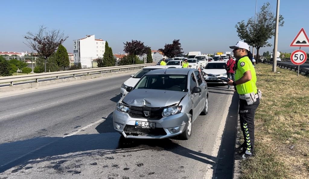 Eskişehir'de Zincirleme Kaza: 5 Yaralı.