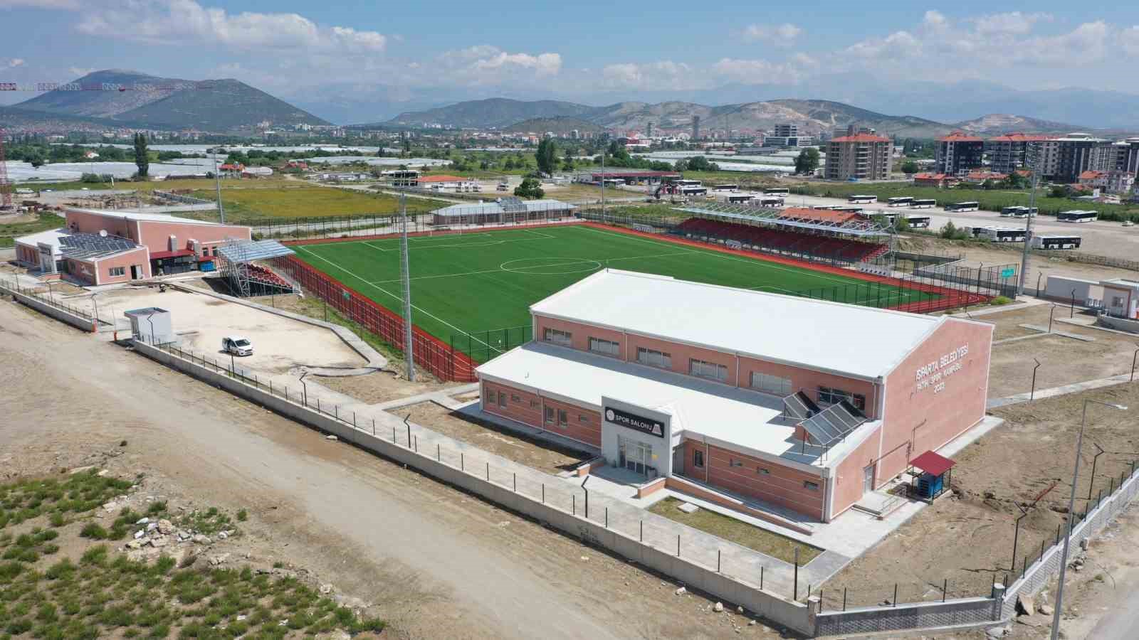 Isparta Belediyesi, UEFA Standartlarına Uygun Spor Kampüsü Açılışına Hazırlanıyor.