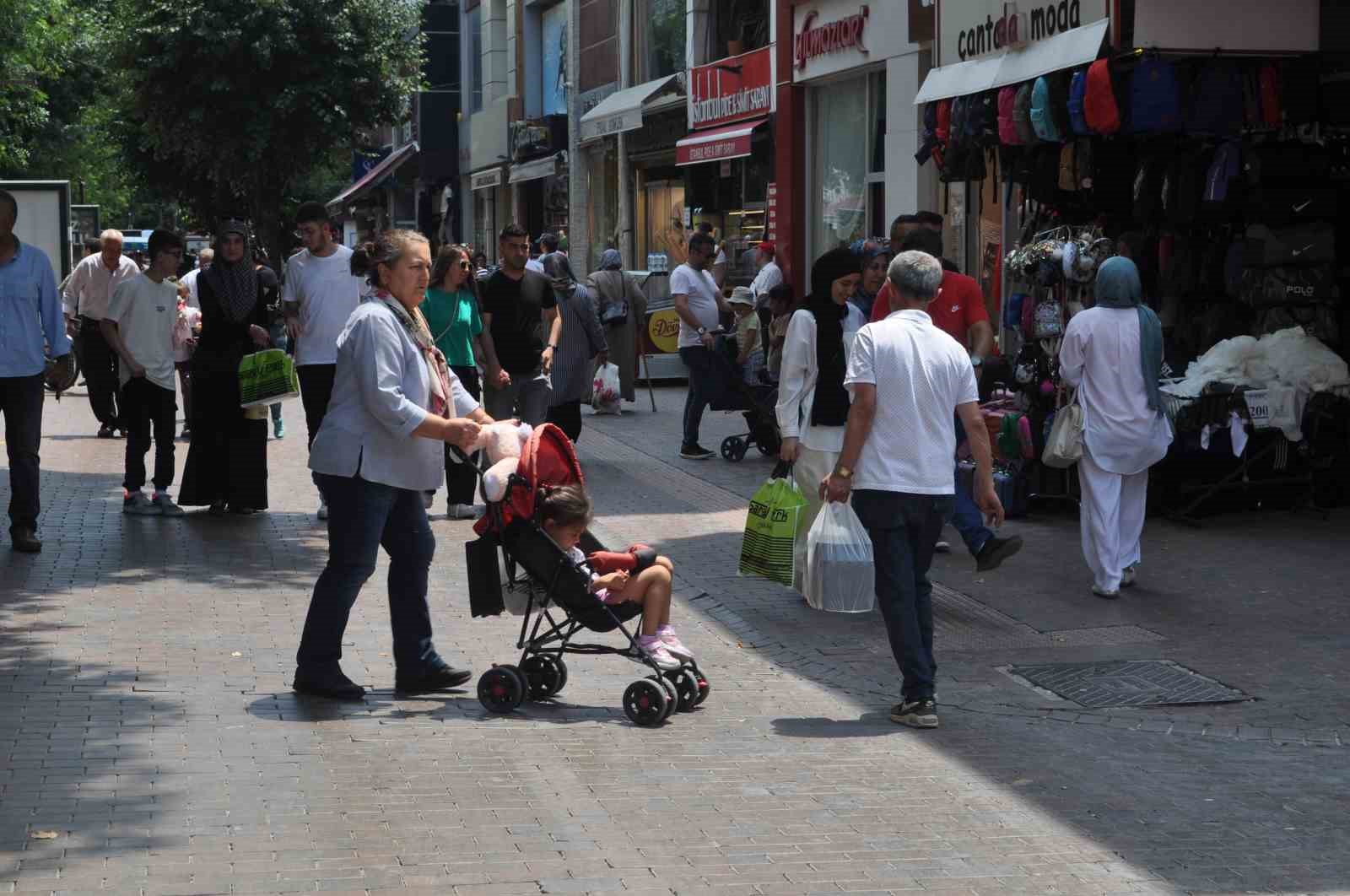 Eskişehir'deki Bunaltıcı Sıcaklar Vatandaşı Endişelendiriyor