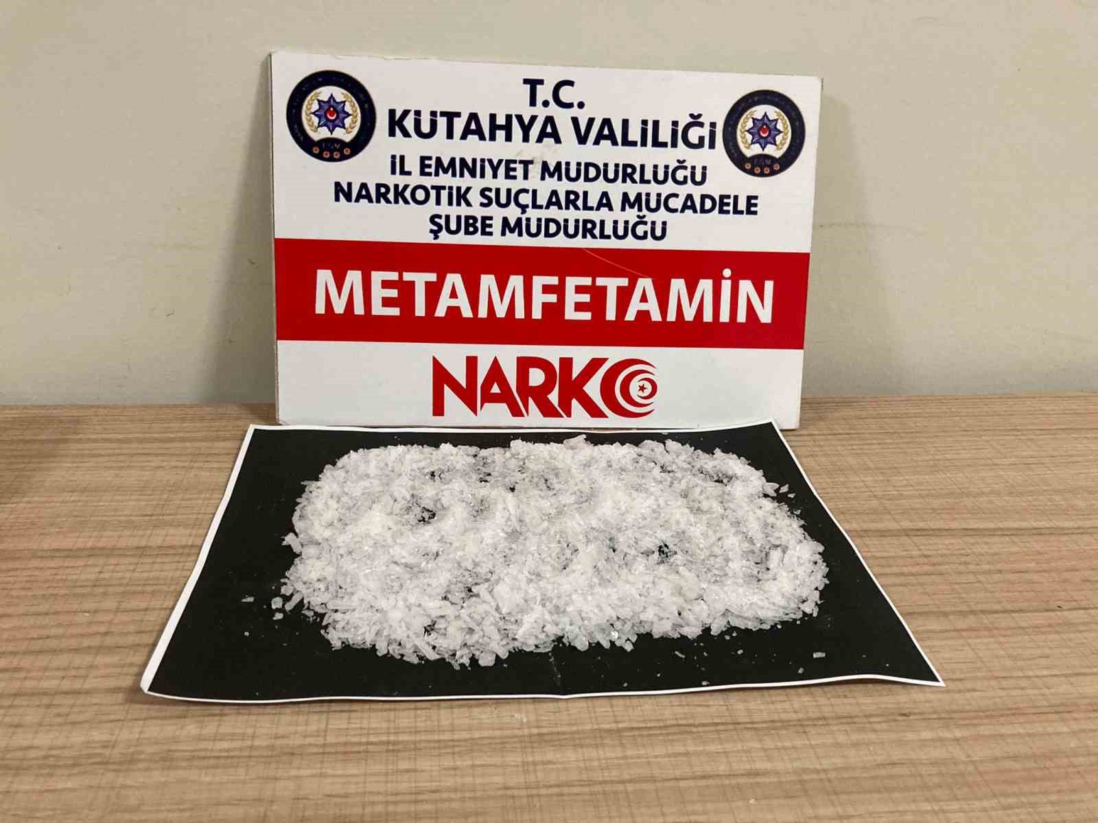 Kütahya'da 85 gram metamfetamin ele geçirildi.