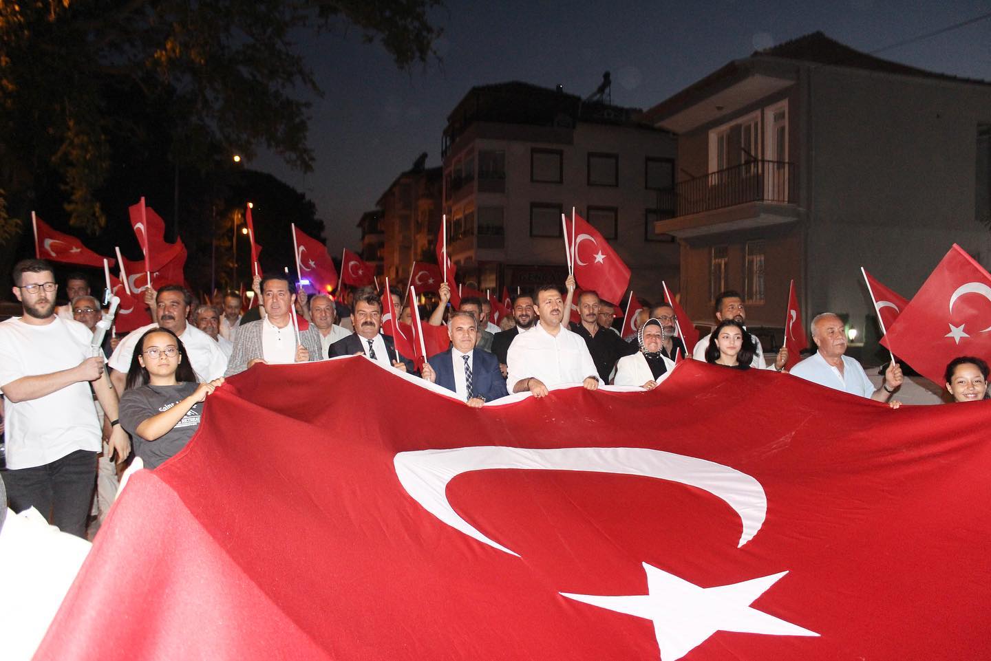 15 Temmuz'da Demokrasi Yürüyüşü Gerçekleştirildi