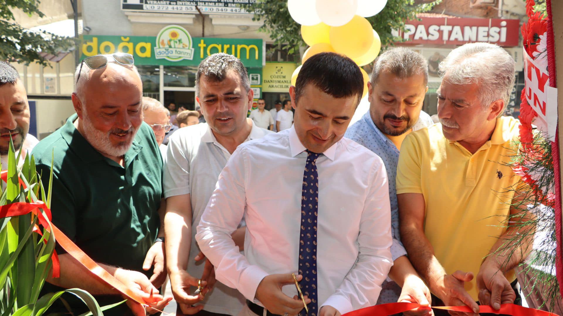 Kaymakam, Buzlu Gayrimenkul-İnşaat Açılışında!