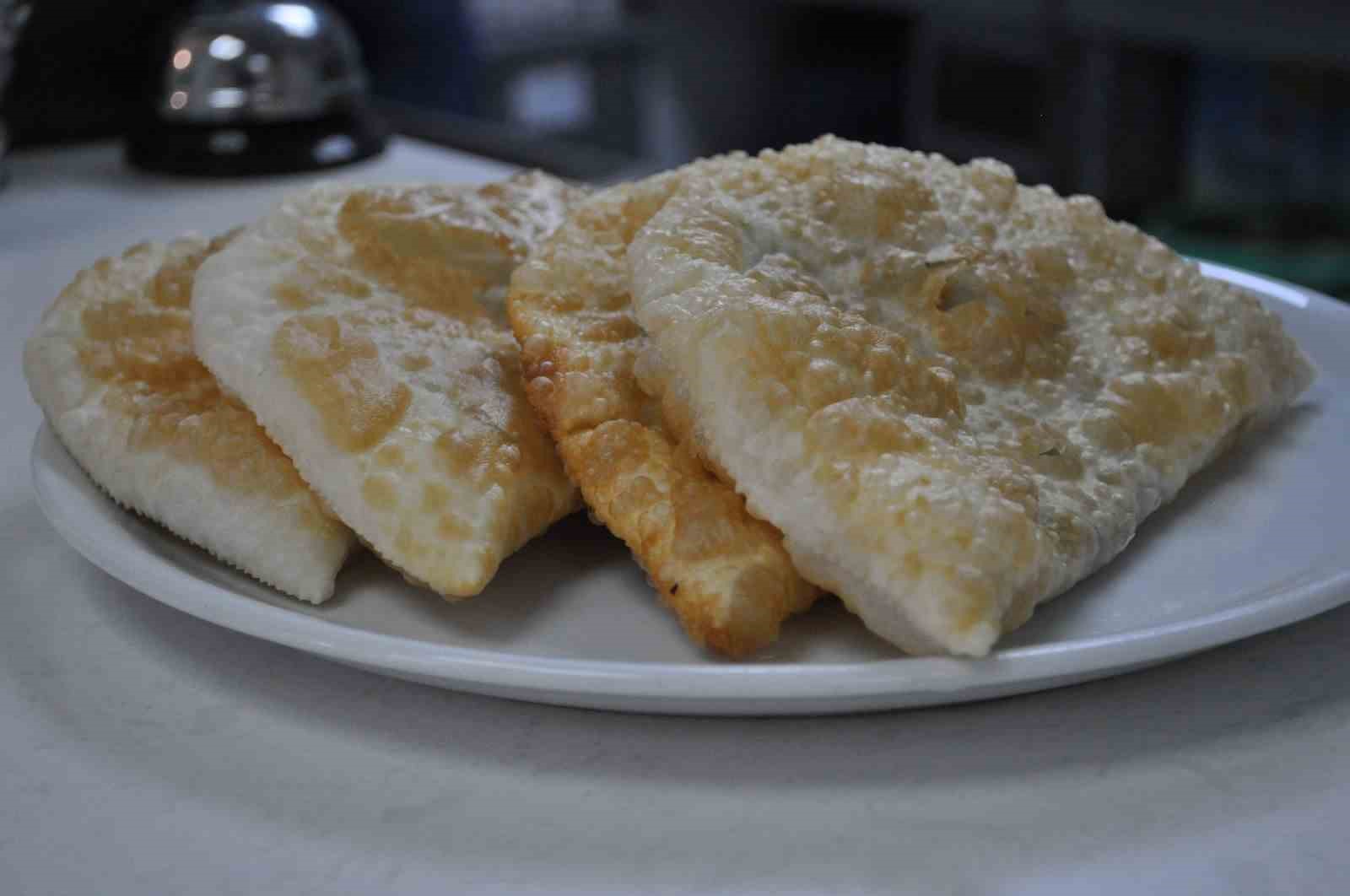 TDK, 'Çiğ börek' yazılışını 'Çi börek' olarak değiştirdi.