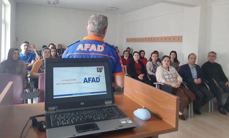 AFSÜ Diş Hekimliği Fakültesi Çalışanları İlk Yardım Eğitimi Aldı.