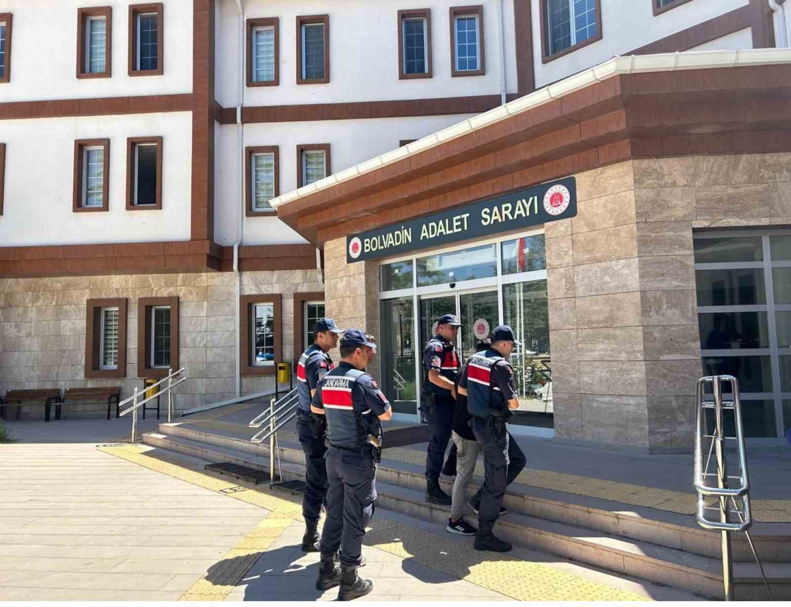 Afyonkarahisar'da motosiklet çalan 2 şahıs yakalandı