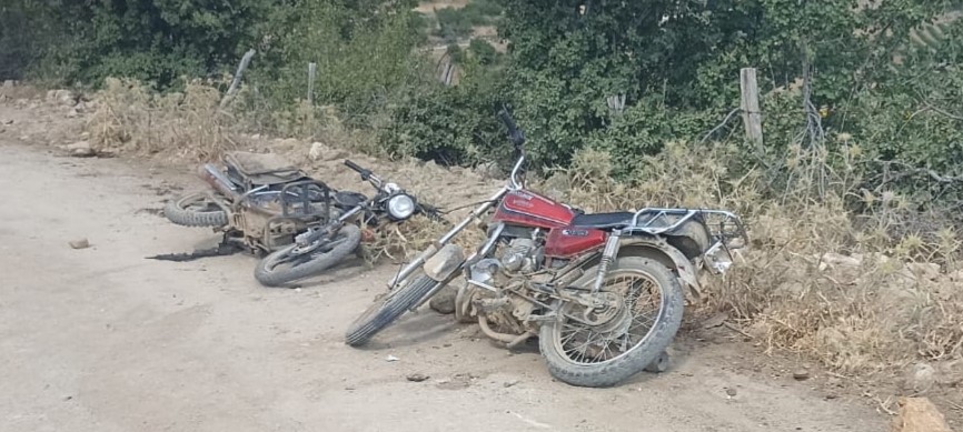 Eğirdir'de motosikletler çarpıştı, 2 yaralı