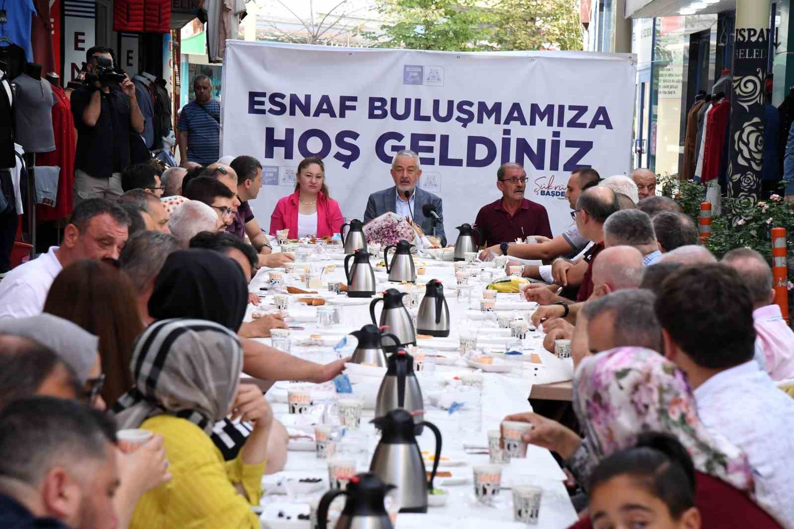 Isparta Belediye Başkanı, esnafın taleplerini dinledi