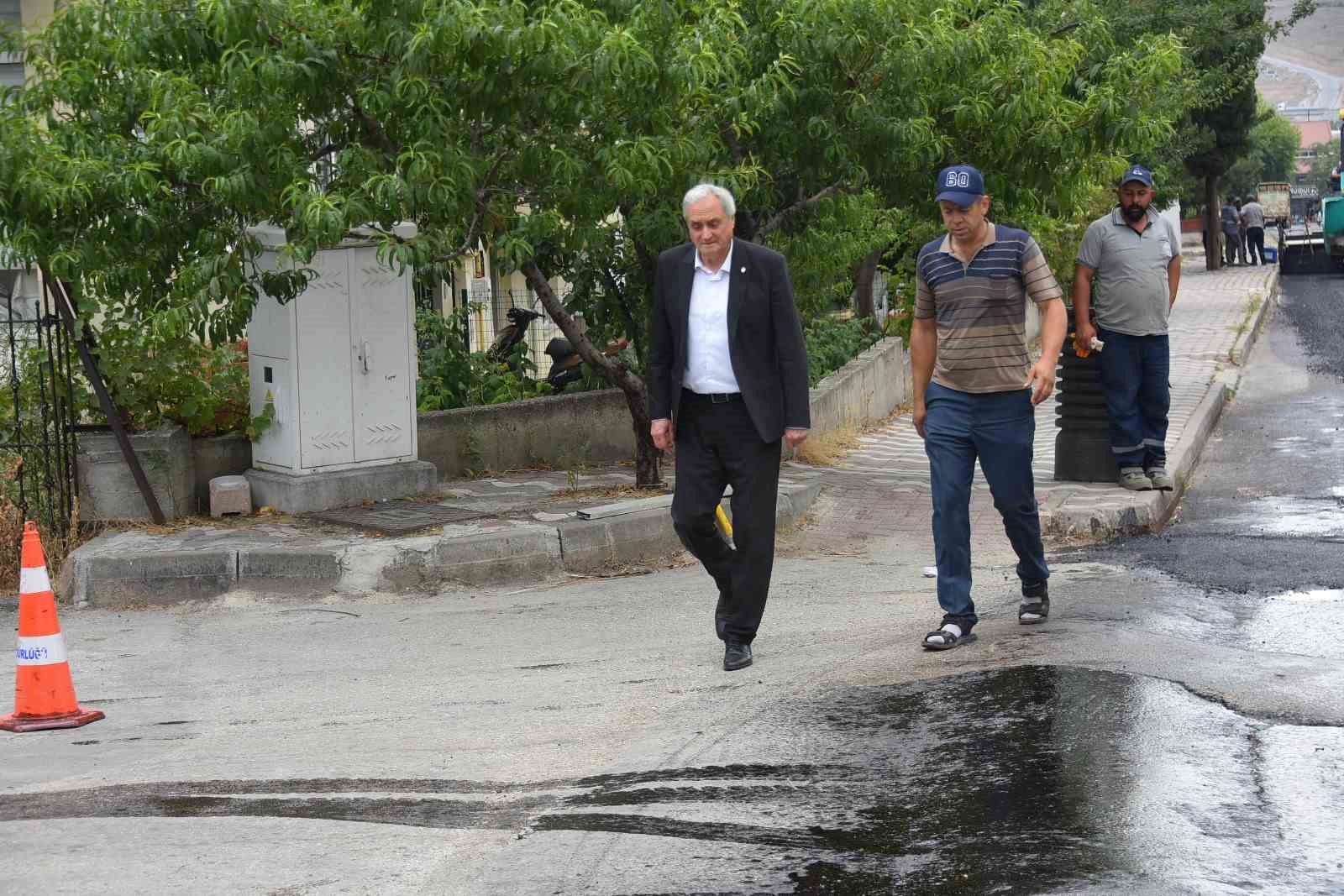 Bozüyük Belediye Başkanı Mehmet Talat Bakkalcıoğlu Sıcak Asfalt Çalışmalarını İnceledi