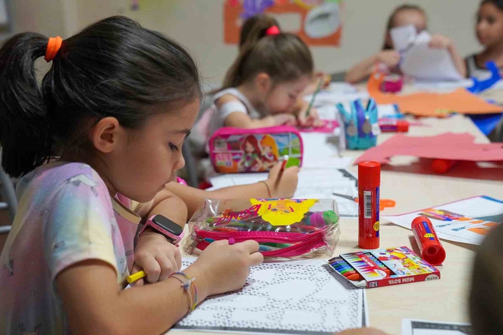 Tepebaşı Belediyesi'nin Sanat ve Kültür Kursları Yoğun İlgi Görüyor