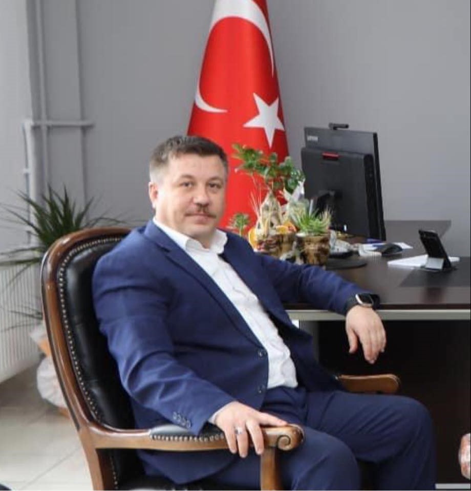 AK Parti'de İlçe Başkanları İstifa Etmeye Devam Ediyor