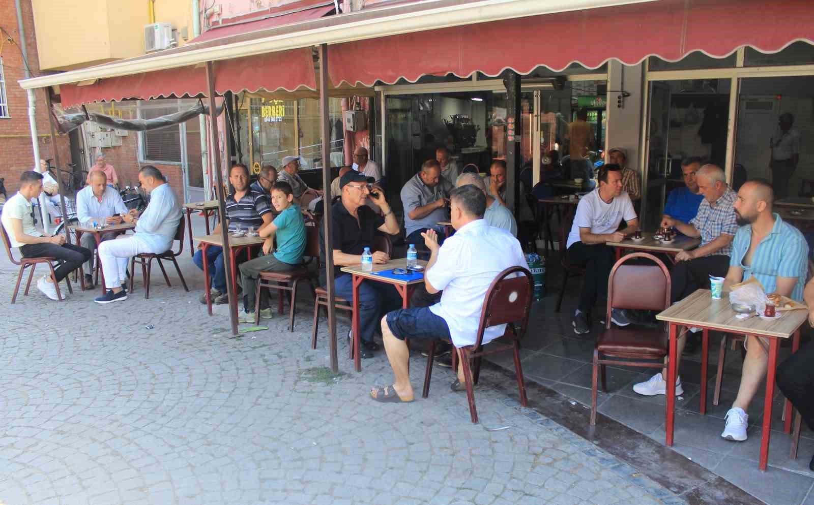 Eskişehir'de Kıraathane Geleneği Yaşatılıyor