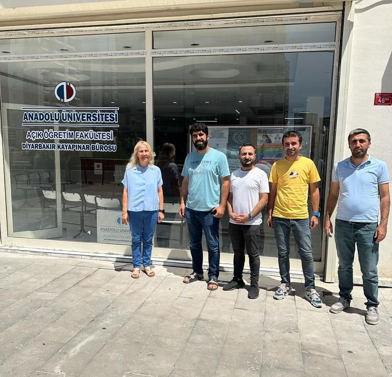 AÖF büroları deprem sonrası yeniden açıldı.