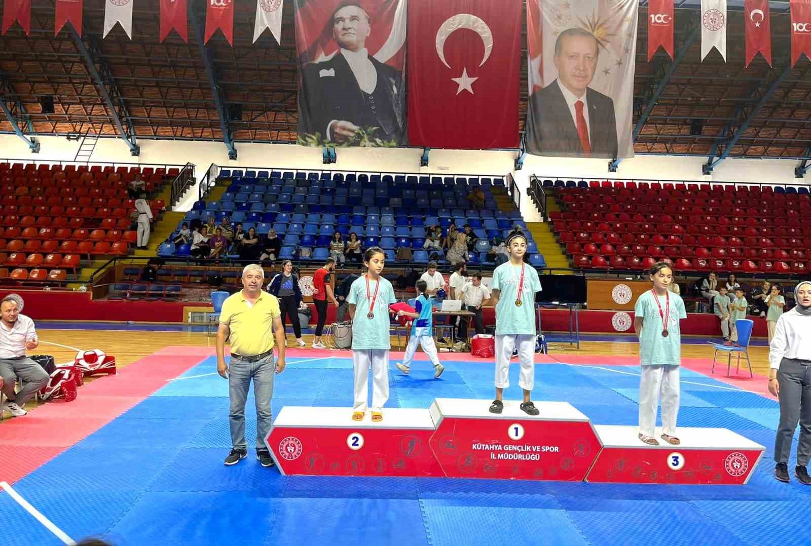 Kütahya'da Taekwondo Minikler İl Birinciliği Heyecanı