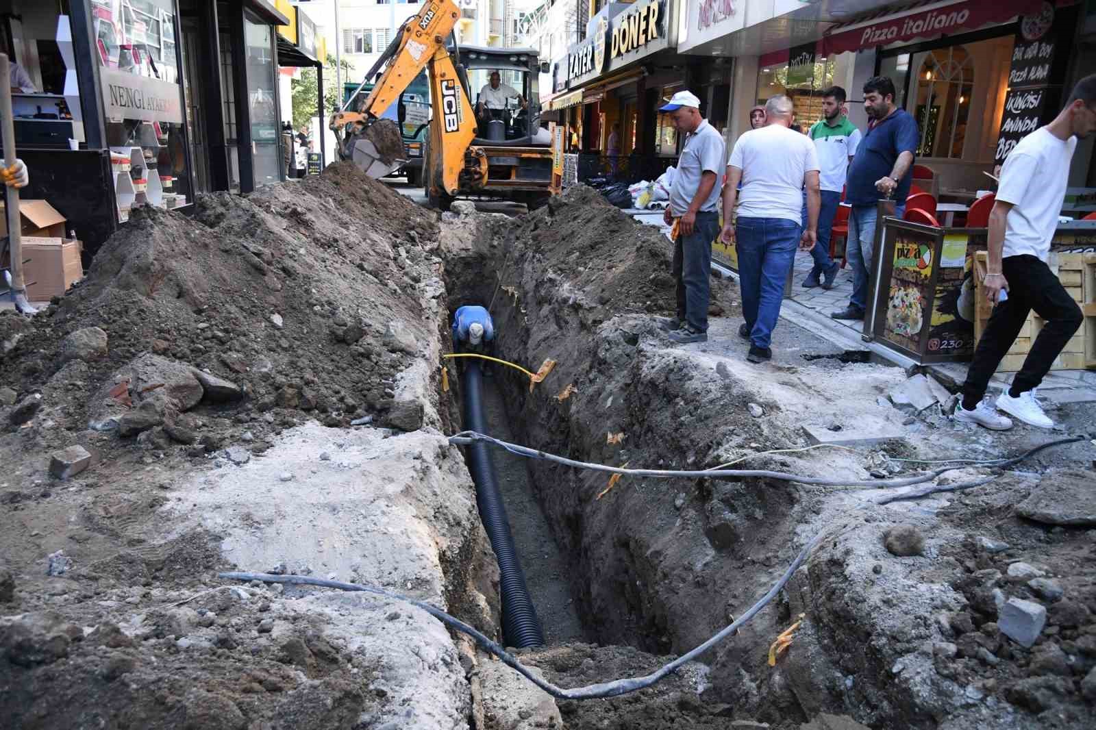 Kutlubey Mahallesi'nde Esnafın Talepleri Yerine Getiriliyor