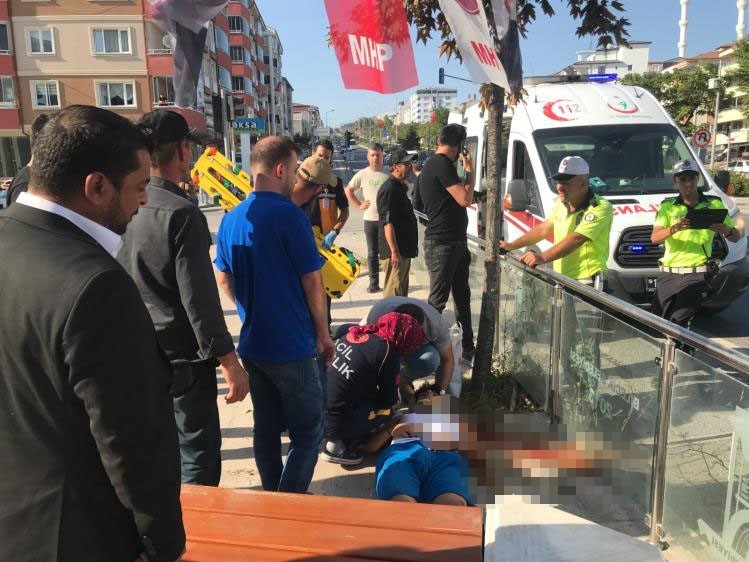 Bilecik'te otomobil ile motosiklet çarpıştı, 1 yaralı.