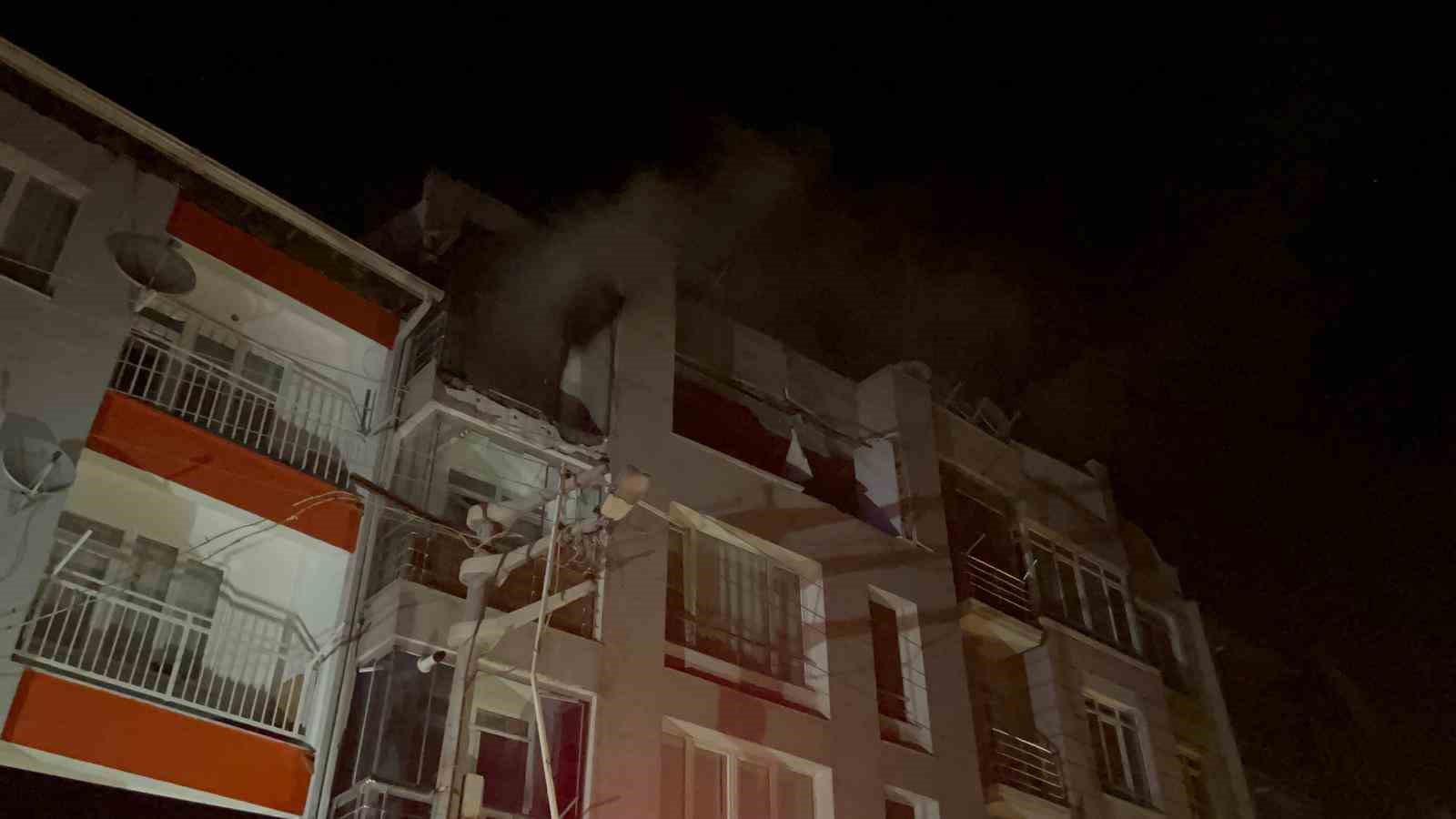 Eskişehir'de apartman patlaması: Bir ölü