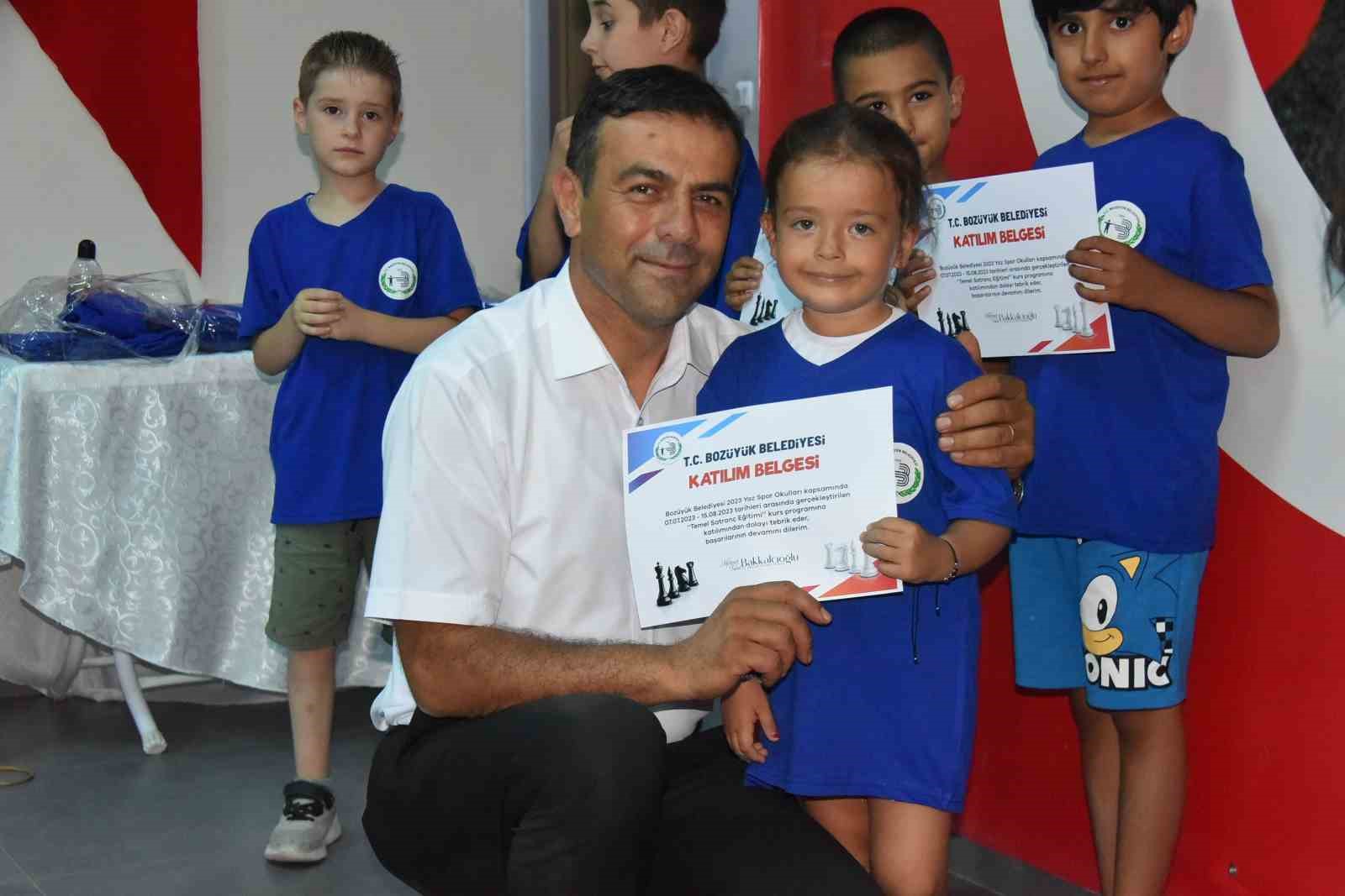 Bozüyük Belediyesi, Çocuklara Temel Satranç Eğitimi Verdi