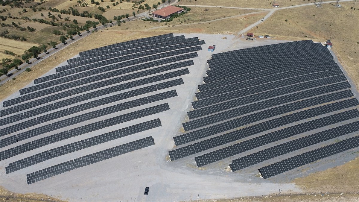 Afyonkarahisar'da Yeni Güneş Enerji Santrali Faaliyete Başladı