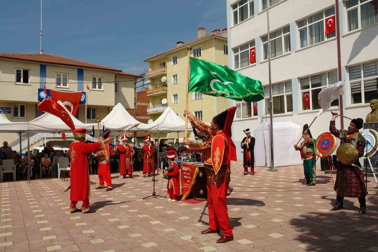 Pazaryeri'nin düşman işgalinden kurtuluşu coşkuyla kutlandı.