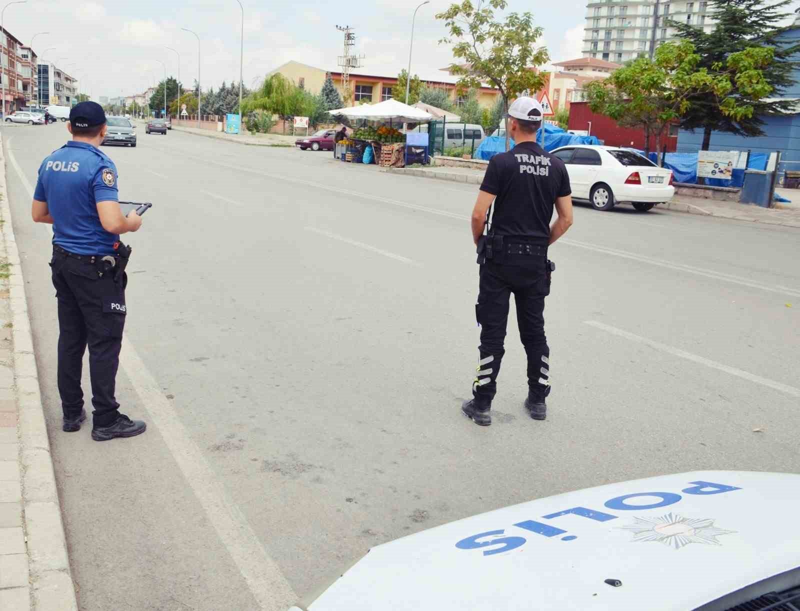 Afyonkarahisar'da Polis Denetimi Sürüyor