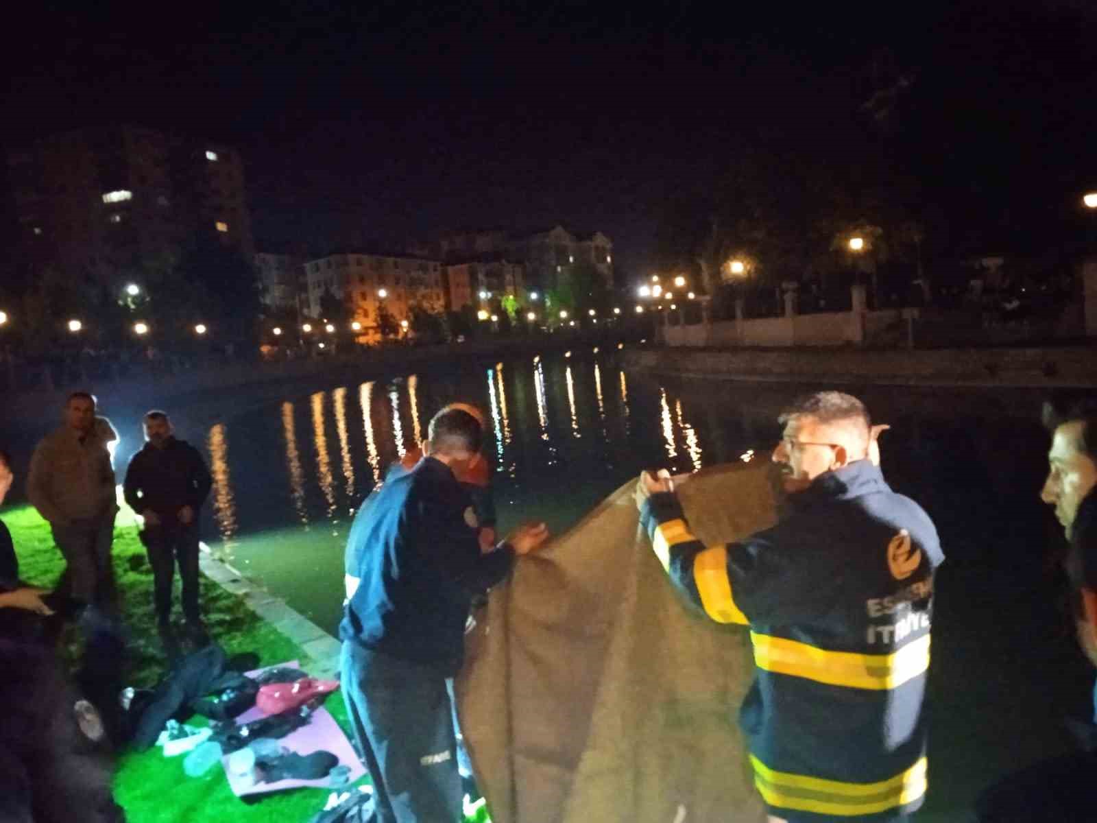 Eskişehir'de Porsuk Çayı'na düşen 2 kardeşten 16 yaşındaki Kübra Akar hayatını kaybetti