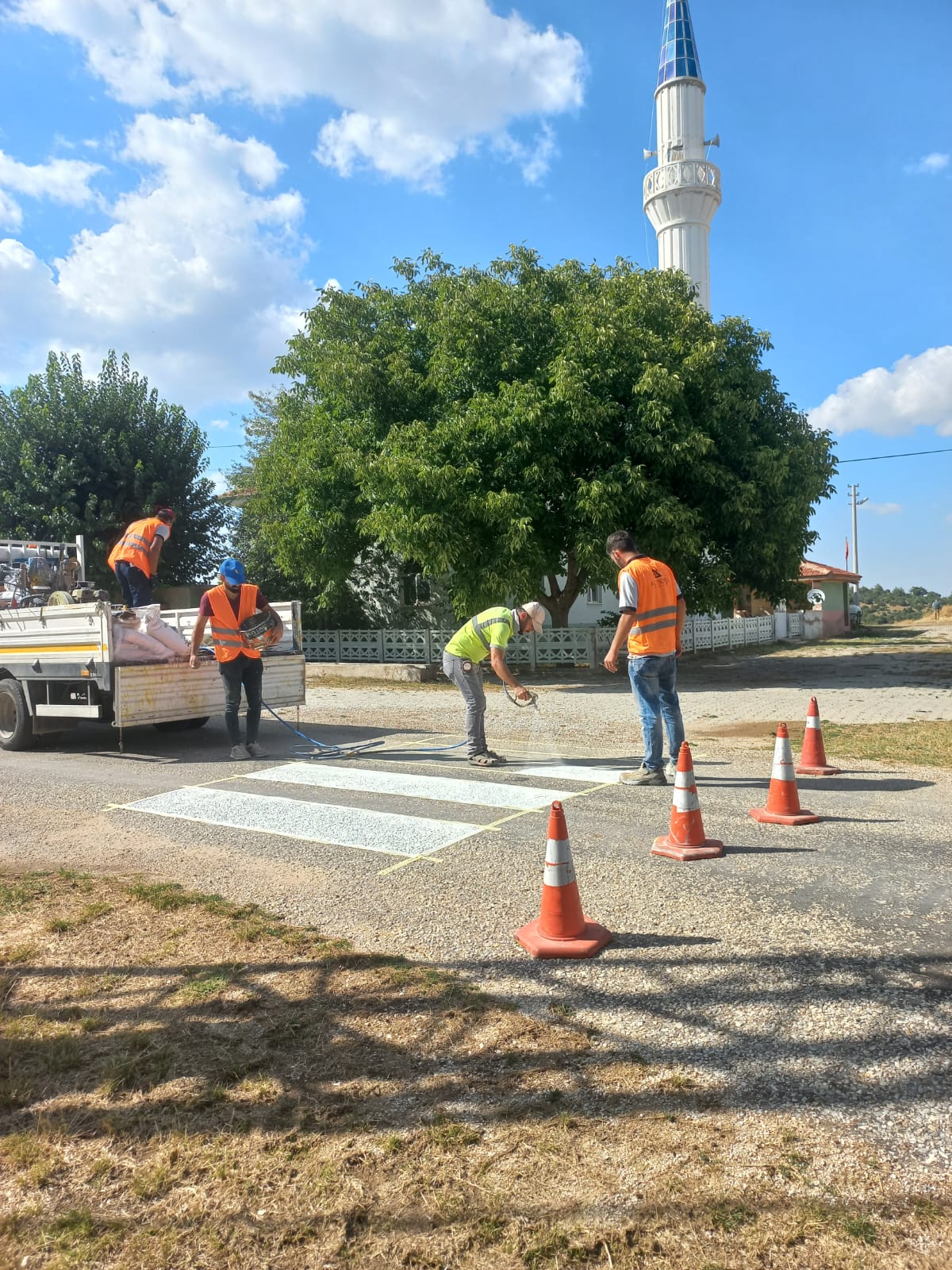 Vali'nin Köy Okullarına Yönelik Trafik Düzenlemesi