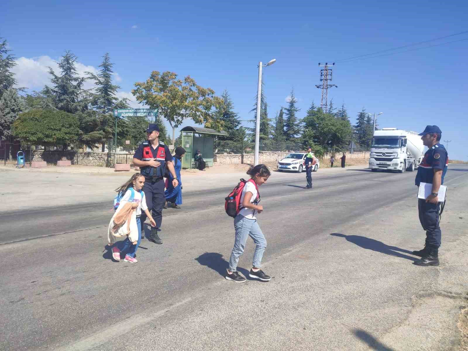 Eskişehir Jandarması, Okullarda Trafik Denetimi Yaptı