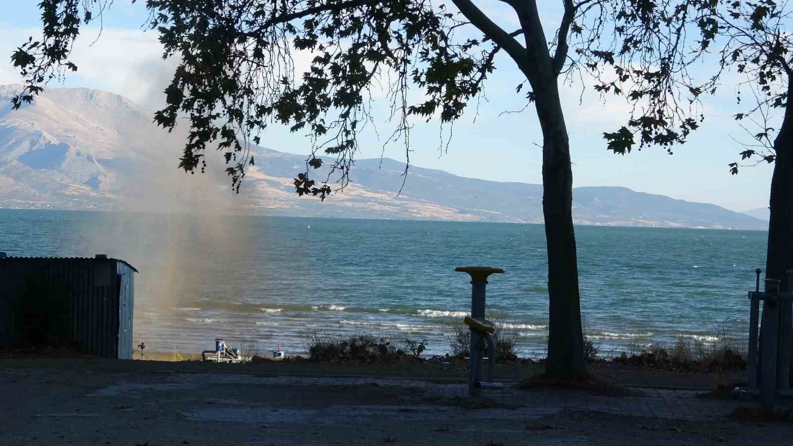 Isparta'da Eğirdir Gölü'nde Patlayıcı Maddeler Bulundu