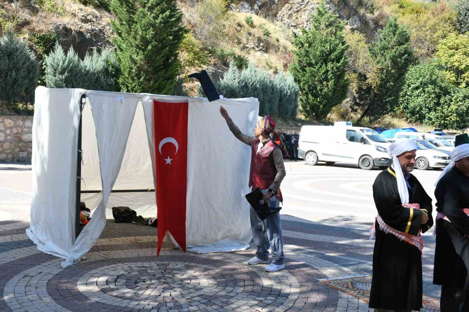 Ahilik Haftası kutlamalarında 'Şed Kuşanma' töreni yapıldı.